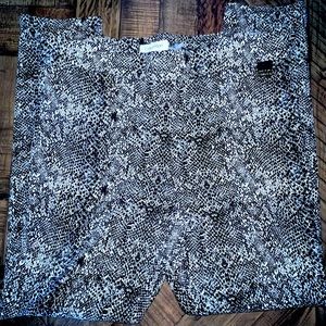 Calvin Klein Snakeskin Dress Ankle Pants          Size Large